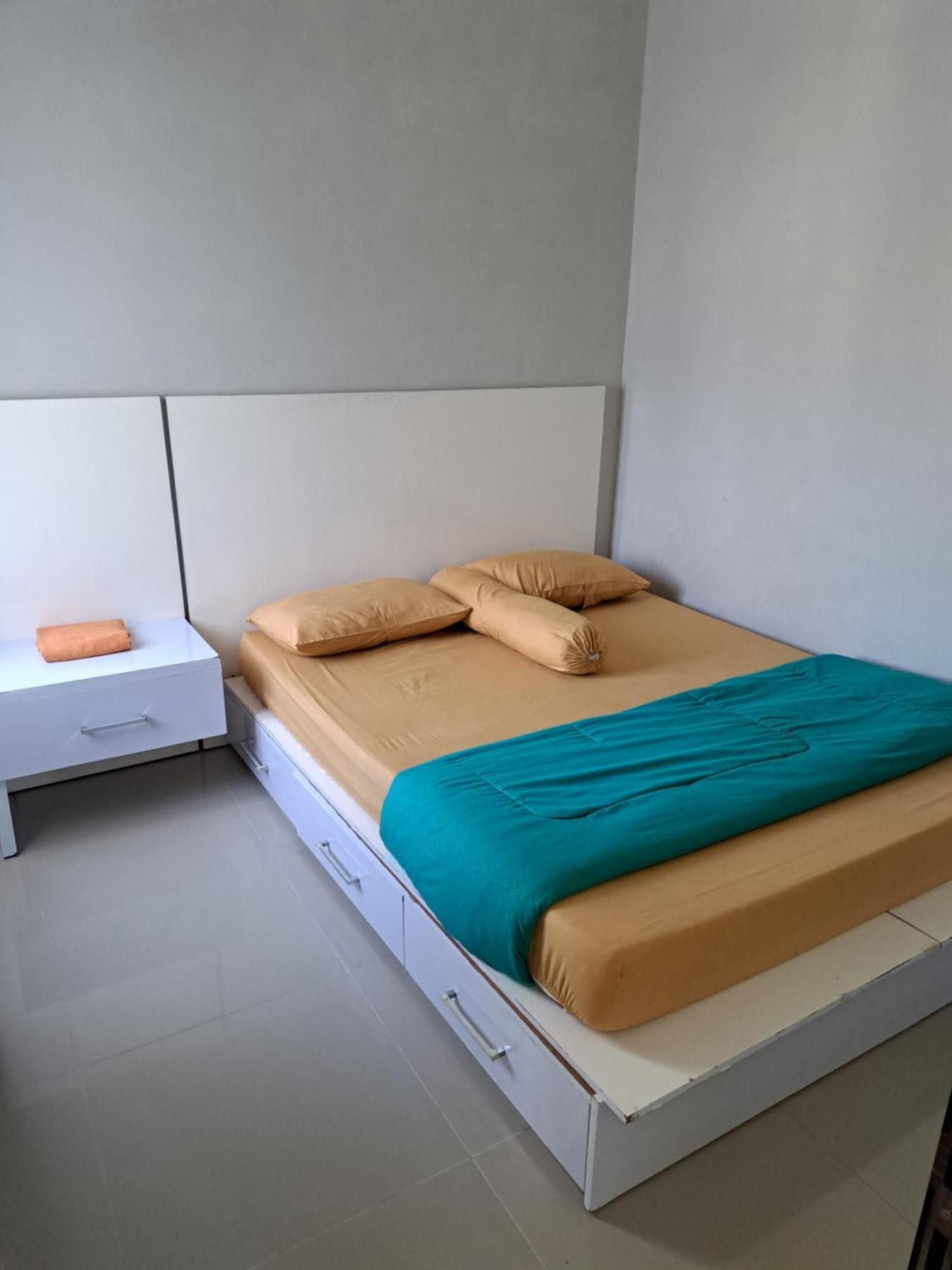 Villa Petit Tour Batu  Εξωτερικό φωτογραφία